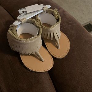 Rising Star Baby Girls Size 1 3-6 months 2 6-9 mo 3 9-12 mo NWT Sandals Shoes